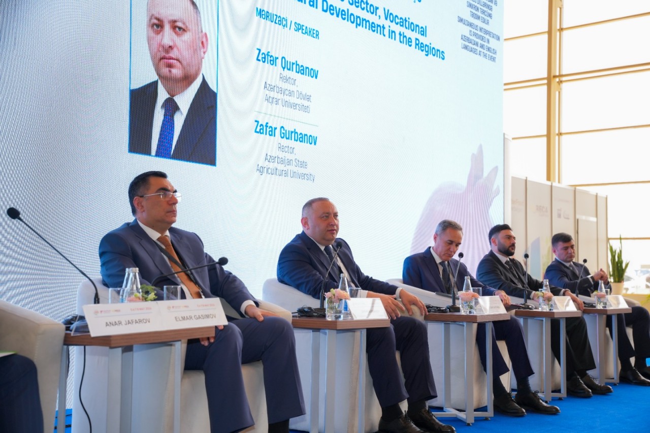 ADAU-nun rektoru beynəlxalq aqrar innovasiya platformasında çıxış edib - FOTOLAR